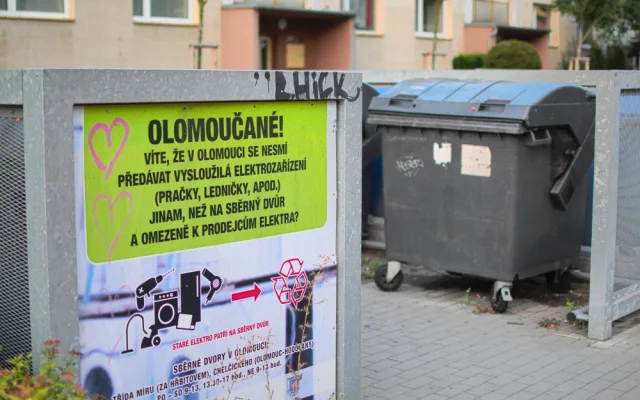 Den s popelářem: V popelnici najdeme mobil, ale i bezdomovce. V Olomouci posbíráme sto tun odpadu denně
