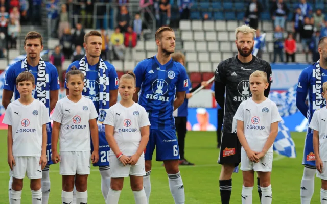 FOTOGALERIE: Sigma nevyužila oslabení Slovácka, které dohrávalo v deseti, remizovala 2:2