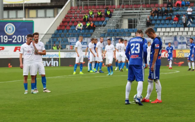 FOTOGALERIE: Sigma nevyužila oslabení Slovácka, které dohrávalo v deseti, remizovala 2:2