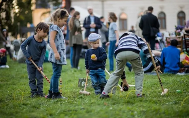 FOTO: Uvař, upeč, přijď a rozděl se! Olomoučané slavili sousedské vztahy