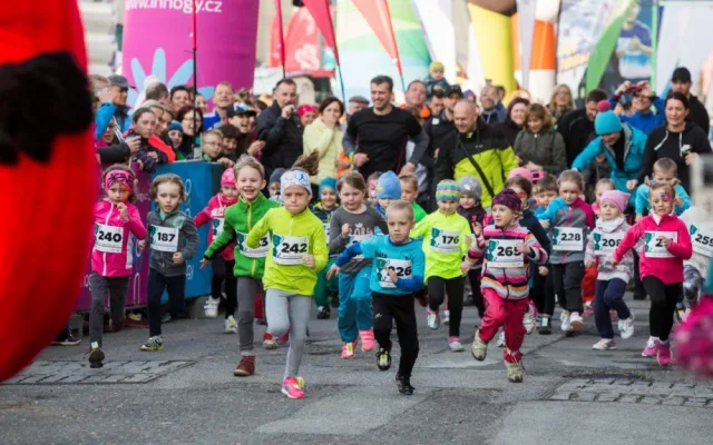 Do Olomouce zamíří v sobotu seriál nočních závodu NN Night Run