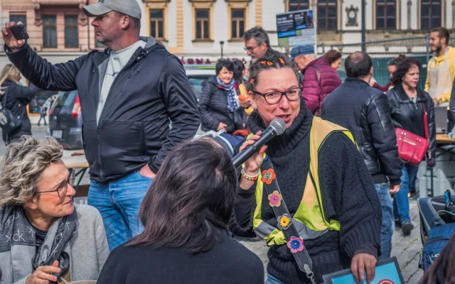 FOTO: Na náměstí se rozlévala polévka na podporu lidí bez domova