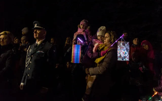 FOTO/VIDEO: Lampionový průvod, pietní akt i velkolepý ohňostroj. Olomoučané si připomněli výročí vzniku Československa