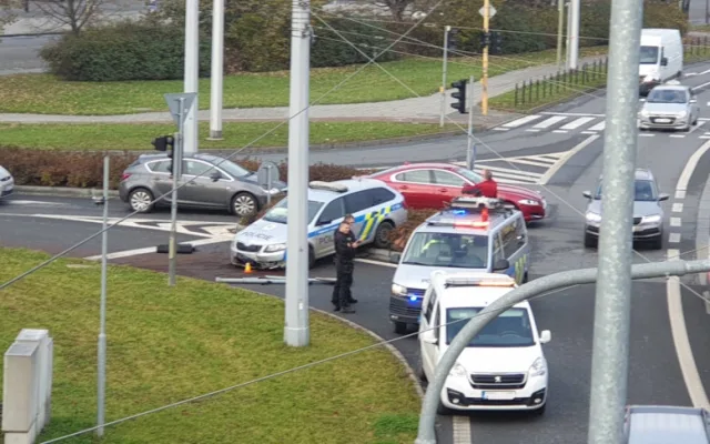AKTUÁLNĚ: Policisté, kteří bourali u Šantovky, mířili k zásahu. Tam však nedojeli