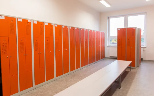 Studovat na olomoucké Polygrafce je jako stát jednou nohou přímo v profesním životě, říká tamní studentka Klára