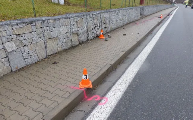 Dvaadvacetiletý cizinec způsobil nehodu. Měl přes tři promile a zákaz řízení