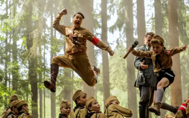 jojo-rabbit-taika-waititi-768x539-c-default