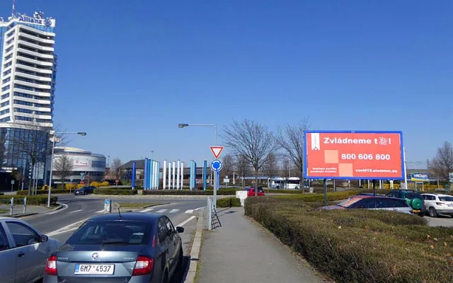 Olomoucká outdoor reklamka ARES CZ poskytla v době pandemie koronaviru plochy zadarmo městu a kraji