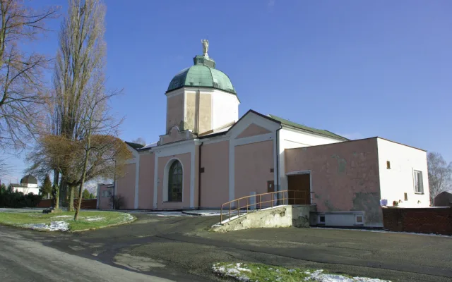 FOTO: Zábřeh bude mít brzy dokončenou smuteční síň, bude mít i "boží oko"