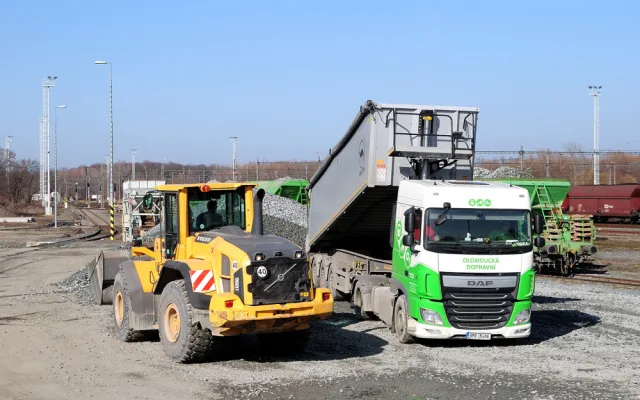 V tradiční regionální firmě Olomoucká dopravní najde místo automechanik i strojvedoucí