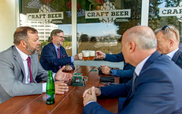 Koronavirovou krizi jsme zvládli skvěle především díky občanům. Vláda nemá recept na nastartování ekonomiky, říká Petr Fiala