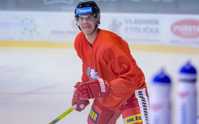 FOTO: Hanáci vyjeli poprvé na led! Na zkoušku přichází vítkovický bek. Jak vypadá kádr?