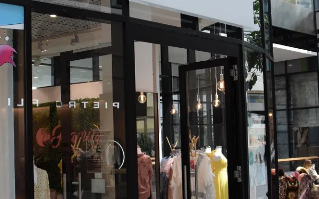 Móda z jižních zemí Evropy přímo v centru Olomouce. Butik Flamingo otevřel svoji třetí pobočku v Galerii Šantovka