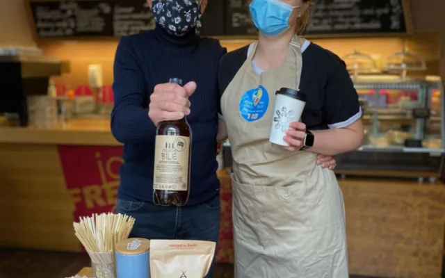 Jídlo sebou, nebo třeba mini dort? V Jazz Fresh Café je to možné!