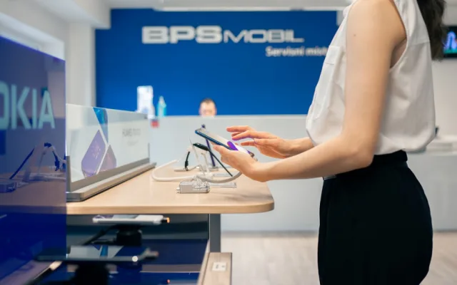 Nahlédněte do útrob autorizovaného servisu BPS Mobil. Proč se vyplatí telefon přinést rovnou tam?