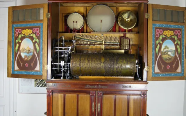 Muzeum v Šumperku vystavuje orchestrion, který byl po padesáti letech znovu přiveden k životu