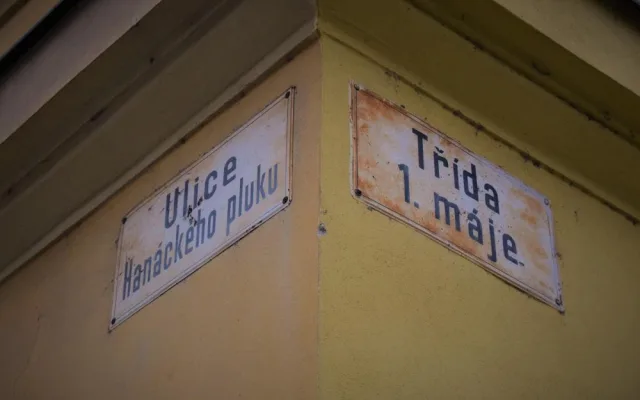 Vláda projedná návrh na prodej Hanáckých kasáren v Olomouci