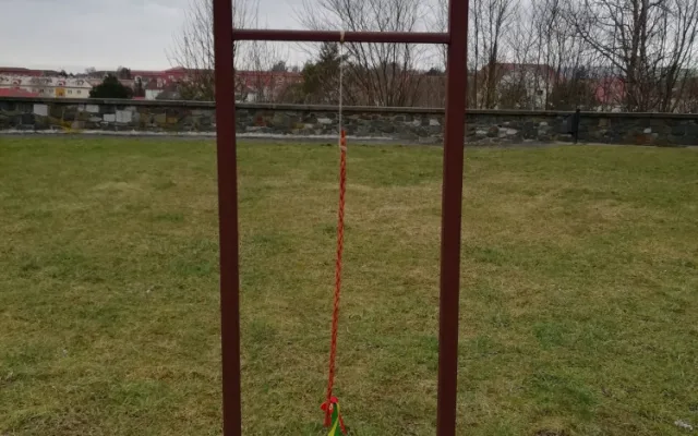 Hranice před Velikonocemi ozdobily tři obří kraslice. Akce však města zrušila
