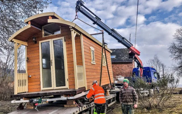 Maringotku proměnil Ondřej Vácha za šest měsíců v rodinný klenot, teď se mu hrnou další zakázky na přestavby