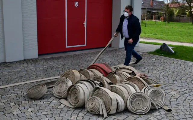 Zvířata v olomoucké zoo zabaví staré hasičské hadice