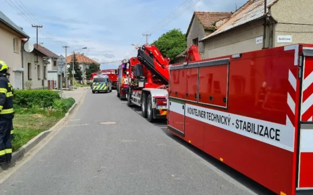 V Křelově na Olomoucku se zřítila část zdi domu, nikdo nebyl zraněn