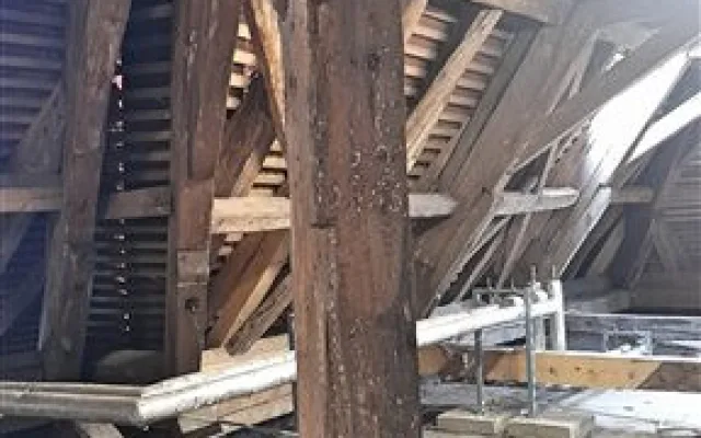 Odborníci dokončili rozsáhlou opravu střechy a krovů Vlastivědného muzea
