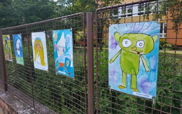 Galerie na plotě