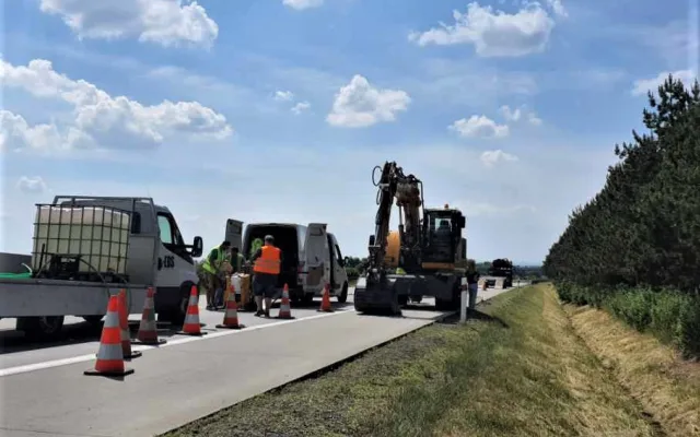 Uzavřená D35 způsobuje kilometrové kolony. Doprava kolabuje i v Přerově