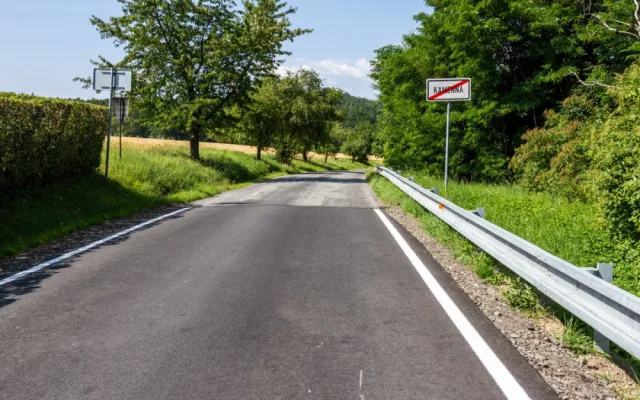 Z Kamenné do Rohle na Šumpersku se lidé dostanou po nové silnici