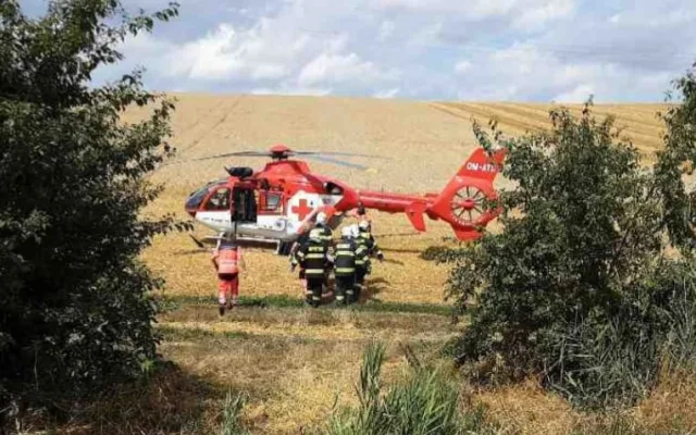 V Němčicích nad Hanou se srazila lokomotiva a osobní vlak, dva zranění