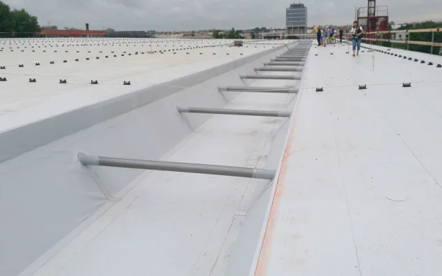 Olomoucký zimní stadion se dočkal nové střechy za 33 milionů korun