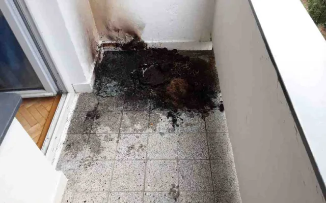 V bytě hořela digestoř, v domě matrace. Příčinou byla v obou případech nedbalost