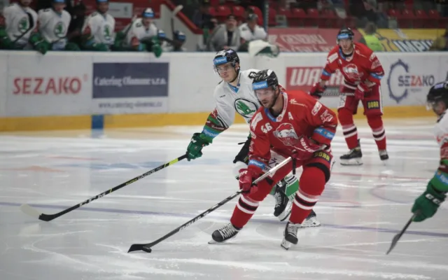 Kohouti odstartovali výhrou nad Mladou Boleslaví 3:2 v prodloužení. Premiérový gól dal i Krejčí