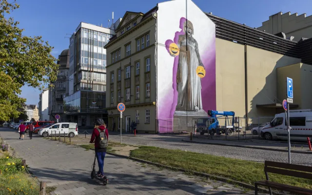 Dílo italského umělce Ozma má vyvolat diskuzi o umění ve veřejném prostoru