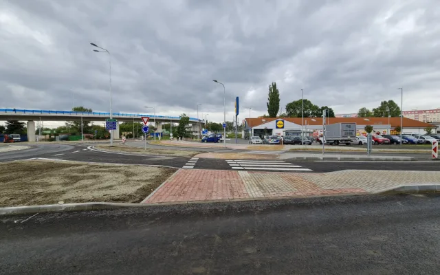 Přerovu se uleví. V Předmostí se konečně otevřela důležitá kruhová křižovatka