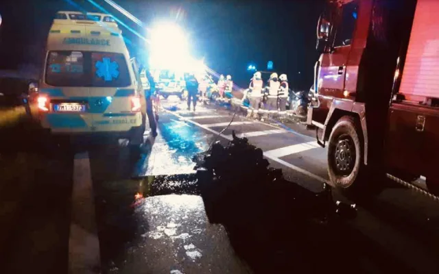 Nedělní tragická nehoda u Olomouce má na svědomí tři lidské životy