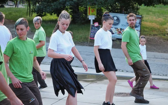 Zaměstnanci Zoo Olomouc natrénovali choreografii na chytlavou píseň Jerusalema