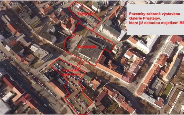 Prostějov chce prodat pozemky po bývalé sodovkárně v centru. Opozice se zlobí