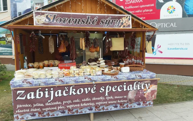 Lokální farmáři a prodejci se vrací před Šantovku, každou sobotu se představí na Šantovských trzích