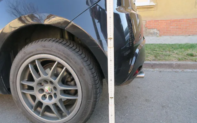 Prostějovští policisté řešili během jednoho dne tři oznámení o poškození zaparkovaných aut
