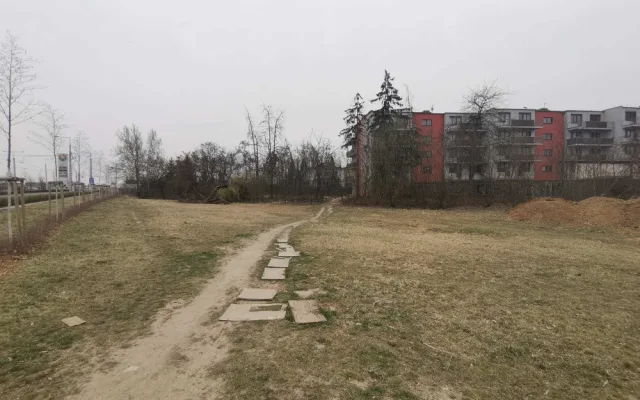 Zaneřáděný pás blízko Šantovky se promění v nový park. Olomouc už má studii a řeší pozemky