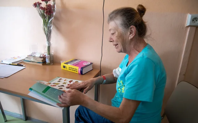 Přeji všem lidem v České republice mír a zdraví, vzkazuje ukrajinská pacientka onkologické kliniky