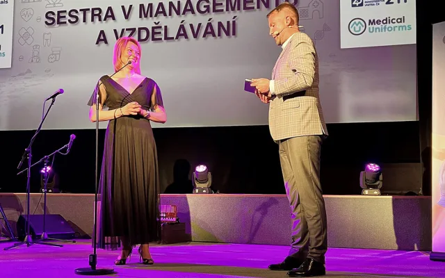 Rekordní počet hlasů pro sestru z olomoucké fakultní nemocnice. Dagmar Hetclová uspěla v prestižní soutěži