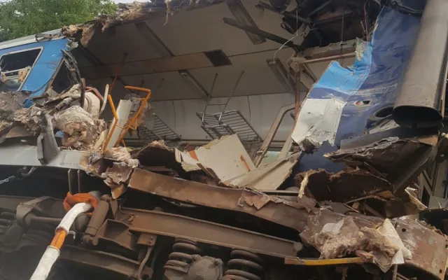 Policie stíhá strojvůdce lokomotivy, která se v Němčicích nad Hanou srazila s vlakem. V případu je řada pochybení