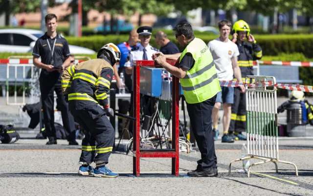 FOTO: Hasiči obsadili olomoucké přednádraží. V nejtvrdší soutěži padl rekord trati