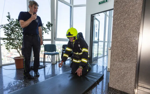 FOTO: Hasiči obsadili olomoucké přednádraží. V nejtvrdší soutěži padl rekord trati