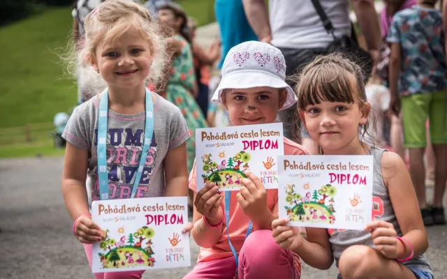 Bazény za korunu i Pohádkový les: vyrazte s dětmi do Velkých Karlovic