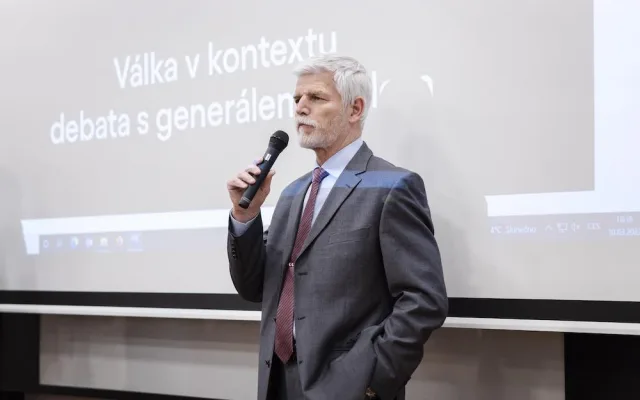 Nesdílím názorovou ani hodnotovou orientaci s Babišem, populismus je problémem současné doby, říká Petr Pavel