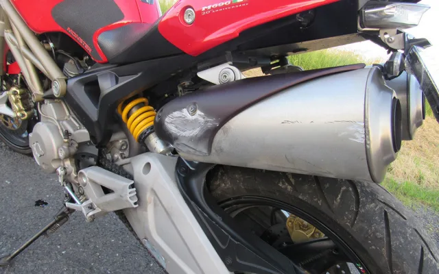 Dopravní nehoda motorkářky na dálnici D46 u Prostějova