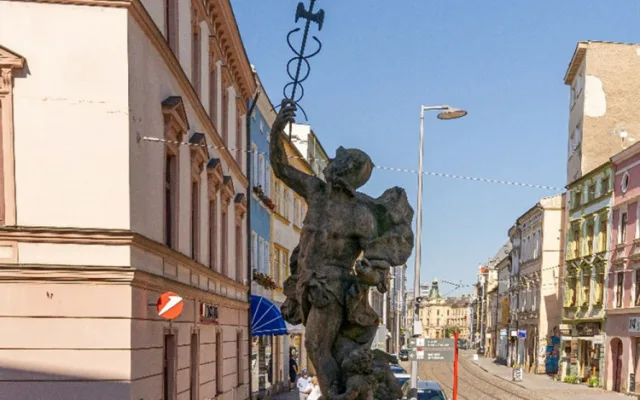 Zpátky do dob olomoucké pevnosti. Badatel objevil nejstarší fotografii hanácké metropole